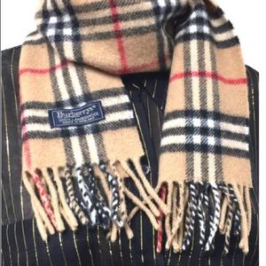 Lambs wool Burberry scarf, warn once!